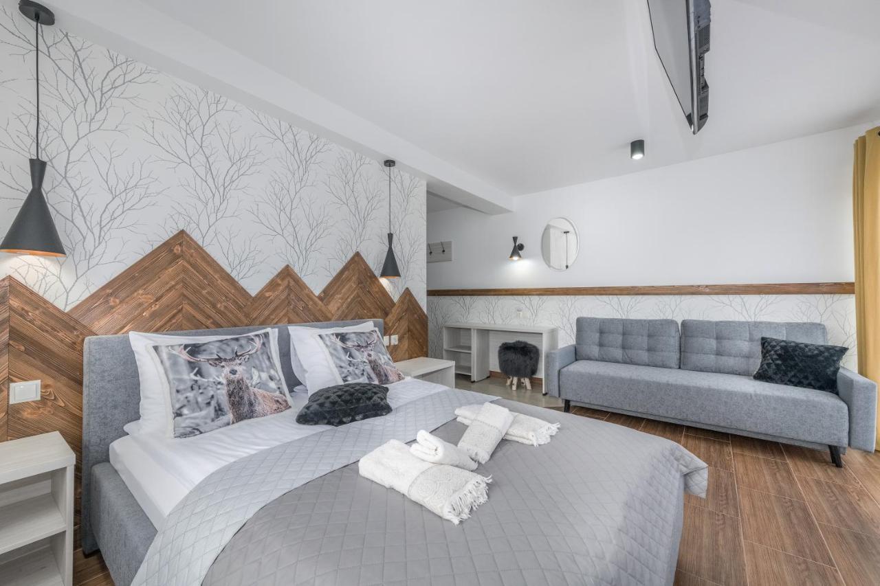Bed and Breakfast Bialy Jelen Z Basenem I Jacuzzi Ostrowsko Exterior foto